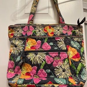Vera Bradley pocketbook